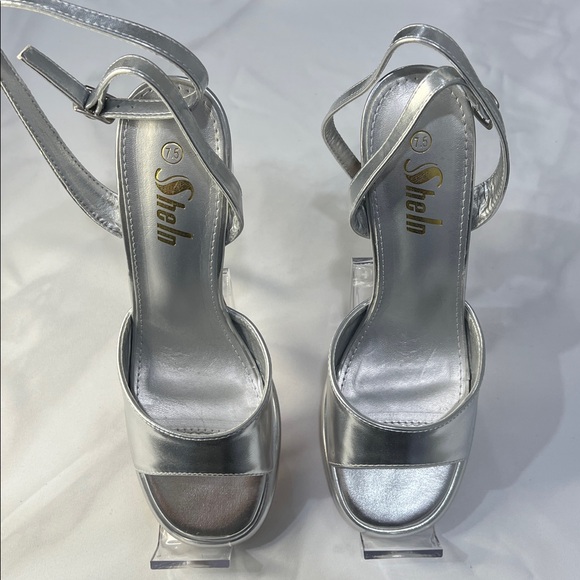 SHEIN Metallic Silver Strappy Sandals - Picture 1 of 3